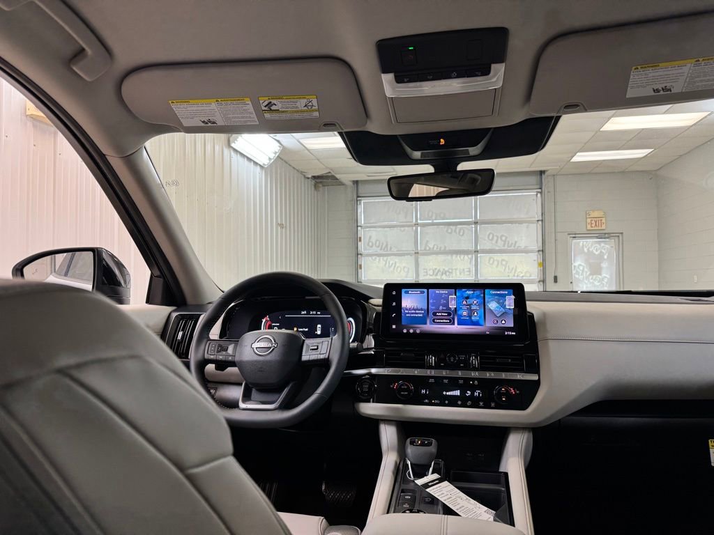 New 2026 Nissan Pathfinder SL image 20