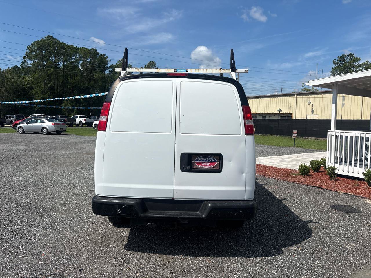 Used 2020 Chevrolet Express 2500 w/ Communications Package RWD image 7