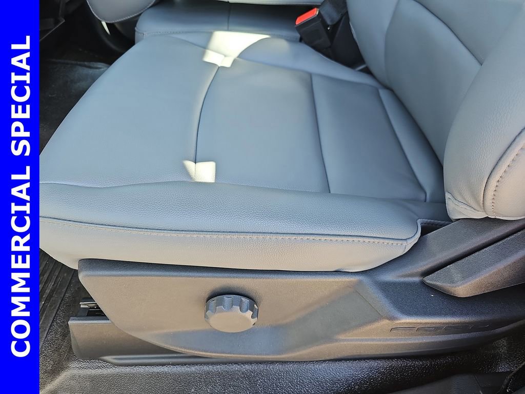 New 2025 Ford F550 4x4 Regular Cab Super Duty image 29