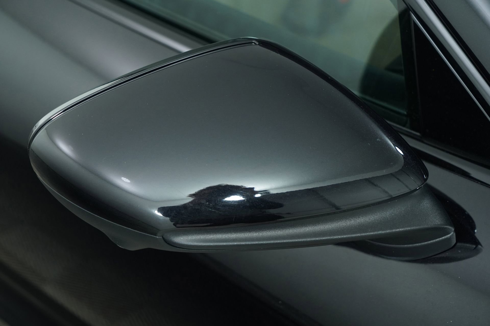 Used 2022 Porsche Taycan image 19