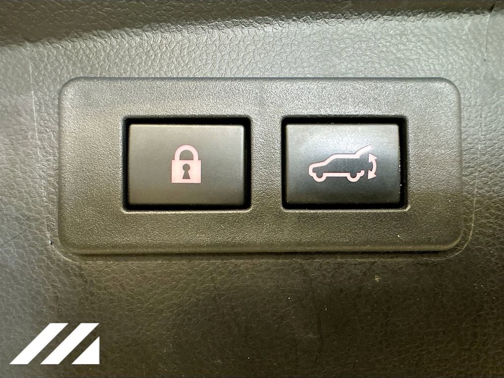 Used 2023 Subaru Outback Limited image 30