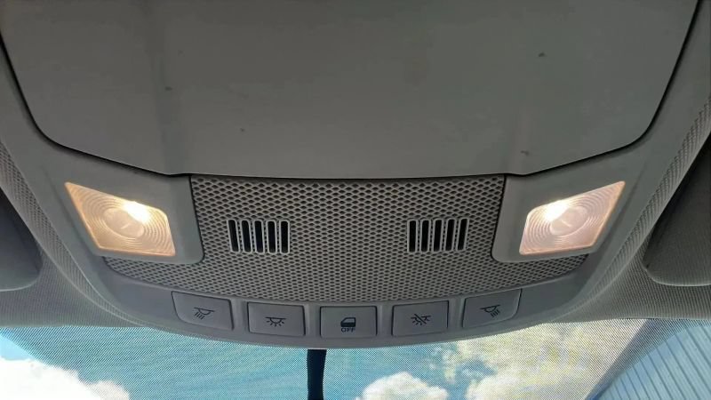 Used 2016 Ford Fusion Energi SE FWD image 29