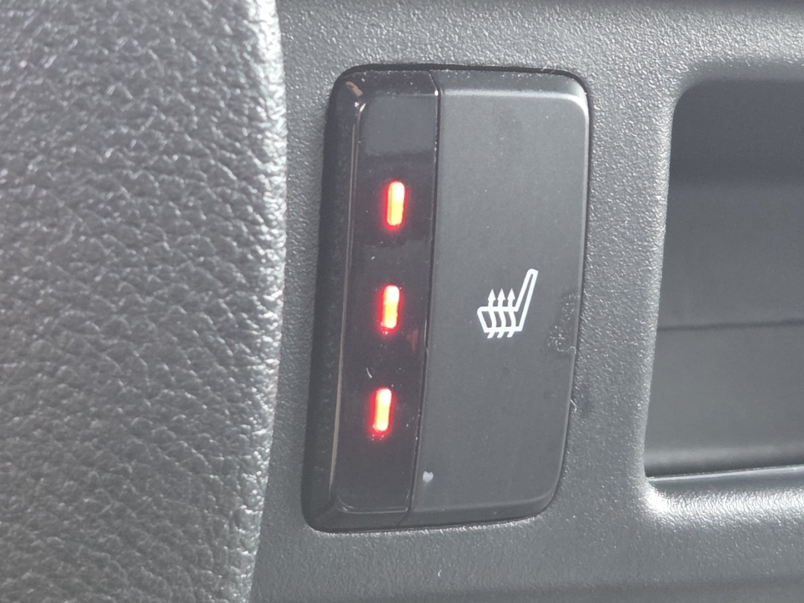 Used 2023 Honda Passport EX-L image 5