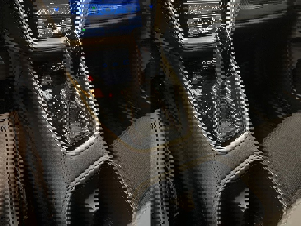 Certified 2025 Subaru Legacy Premium image 24