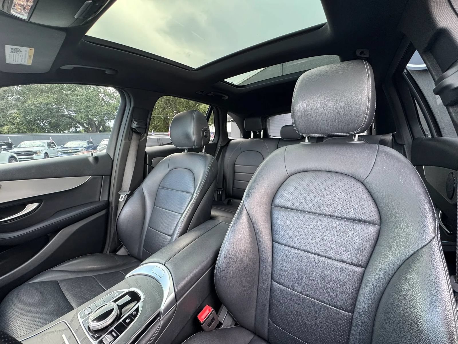 Used 2019 Mercedes-Benz GLC 300 image 22
