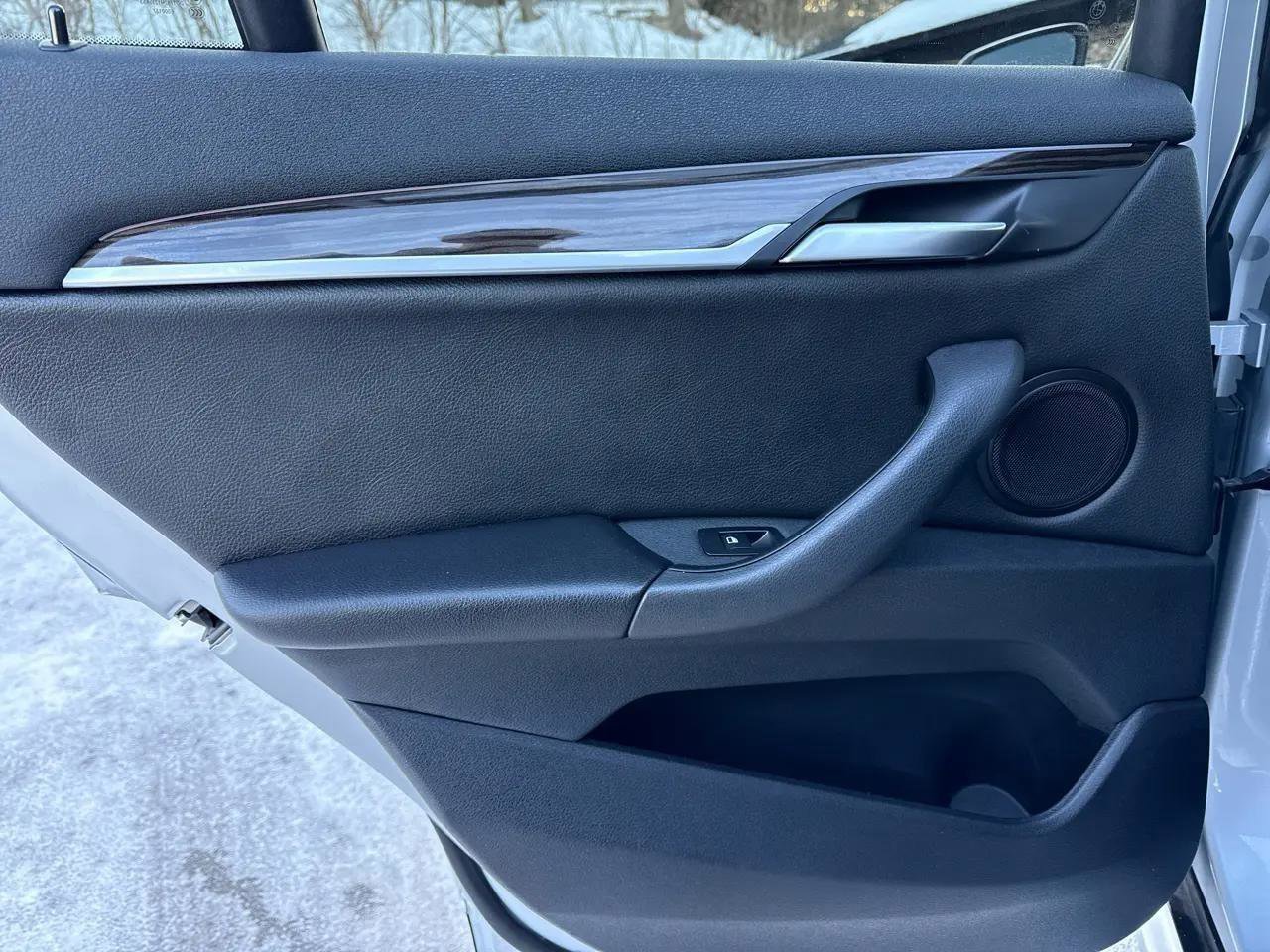 Used 2017 BMW X1 xDrive28i AWD/4WD image 26