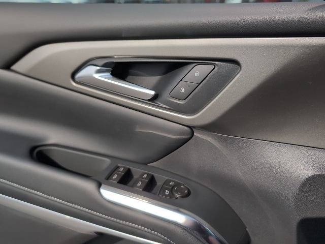 New 2026 Chevrolet Traverse LT w/ Driver Confidence Package image 17