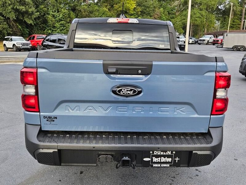 New 2025 Ford Maverick Lariat w/ Black Appearance Package image 12
