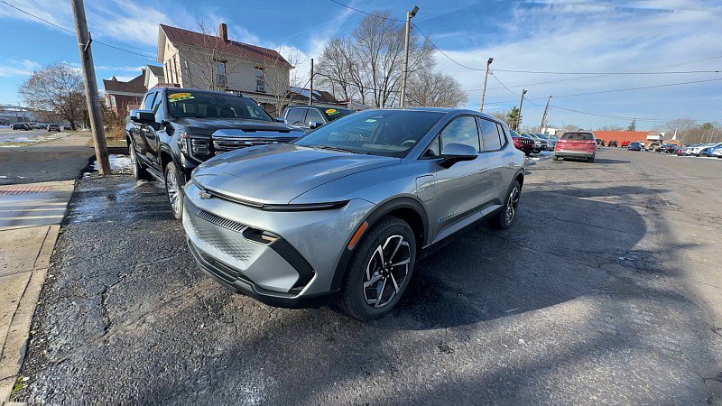 New 2026 Chevrolet Equinox EV LT image 5
