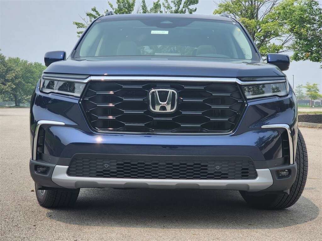 Used 2023 Honda Pilot Touring image 8
