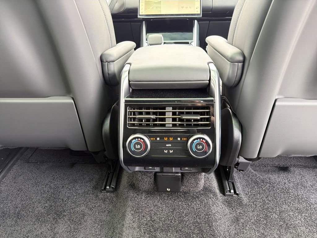 New 2026 Land Rover Range Rover SE AWD/4WD image 19