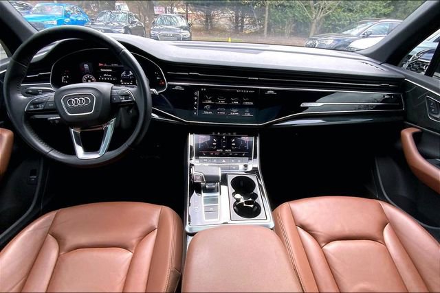 Used 2020 Audi Q7 3.0T Premium image 15