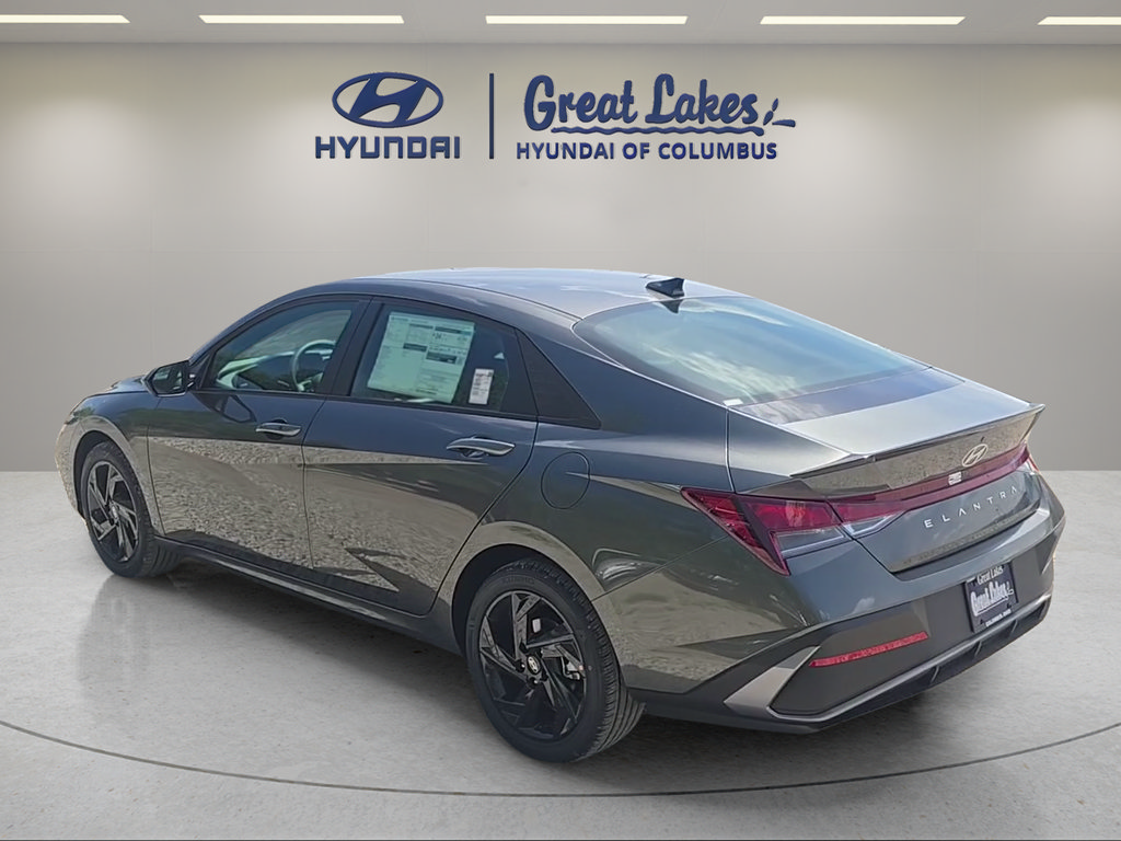 New 2026 Hyundai Elantra Sport FWD image 5