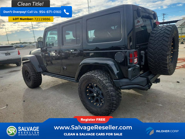Used 2013 Jeep Wrangler Unlimited Sahara AWD/4WD image 3