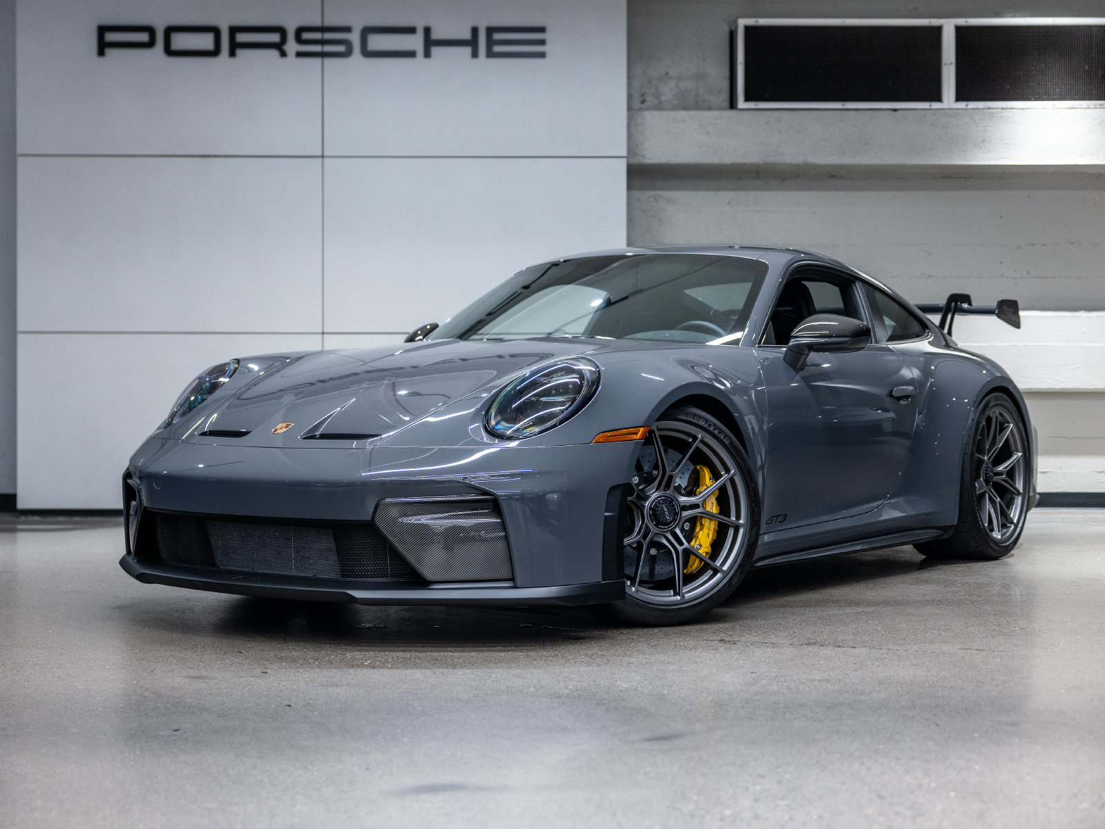 Certified 2026 Porsche 911 GT3 RWD image 1