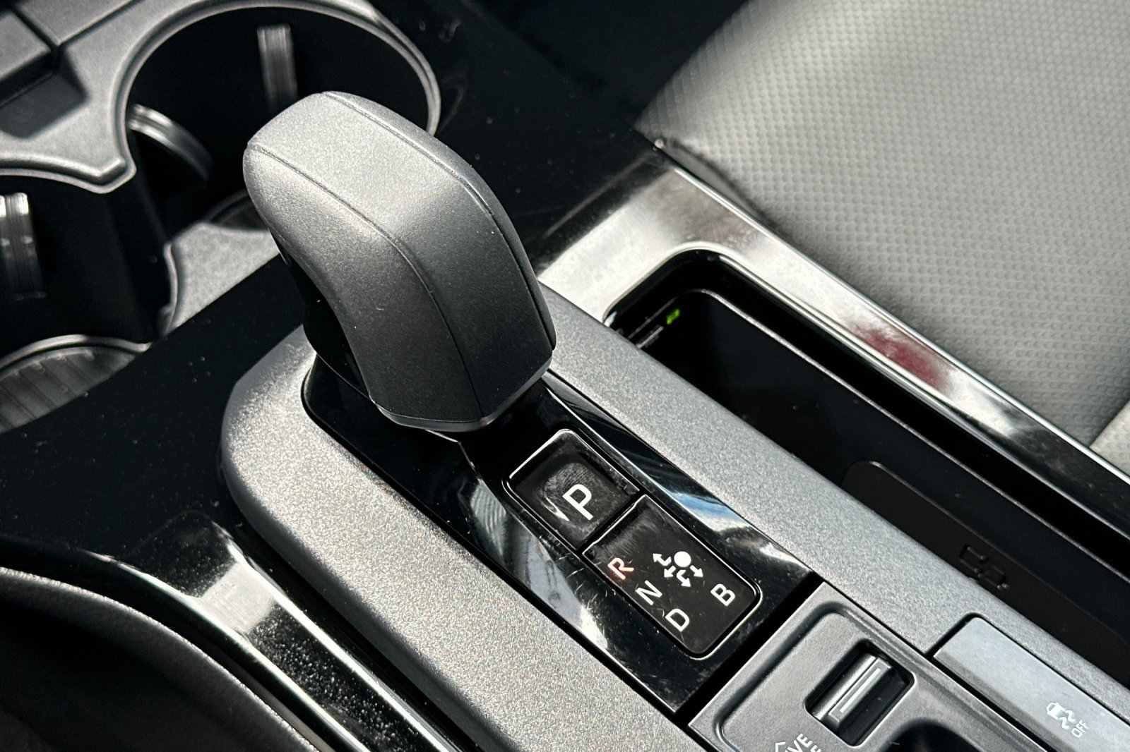 Used 2025 Toyota Prius XLE image 20