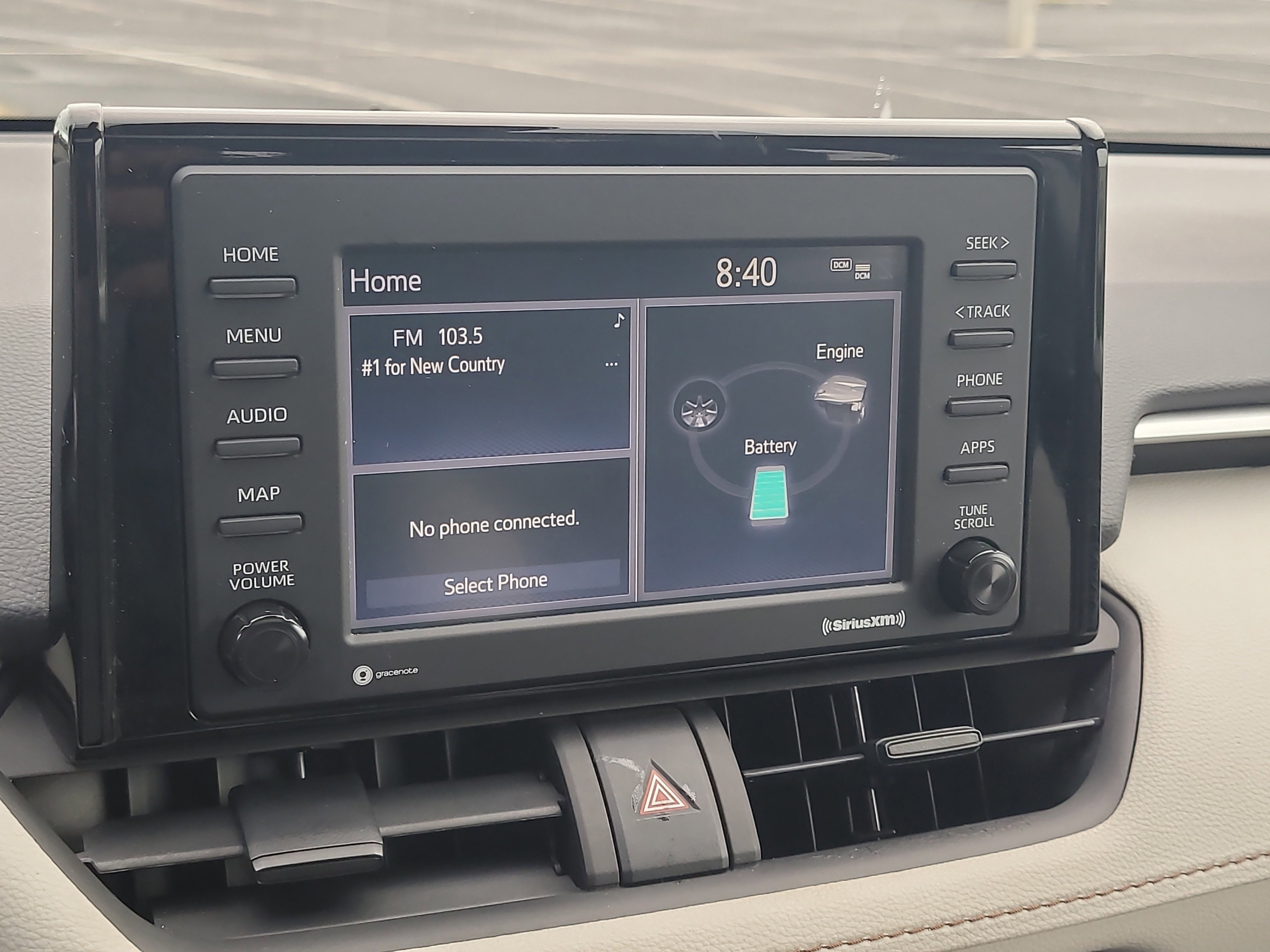 Used 2022 Toyota RAV4 XLE image 25