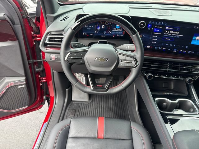 Used 2024 Chevrolet Traverse RS w/ LPO, Floor Liner Package AWD/4WD image 13