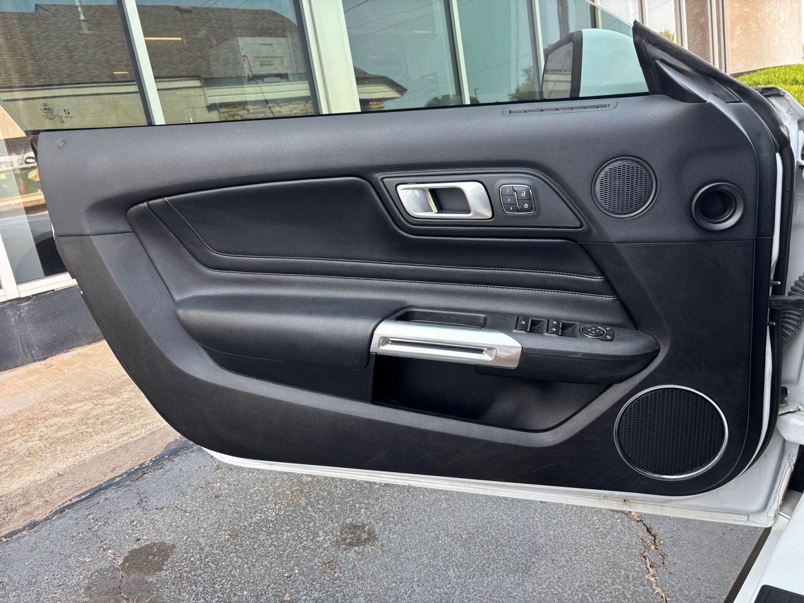Used 2022 Ford Mustang GT Premium w/ GT Performance Package RWD image 18