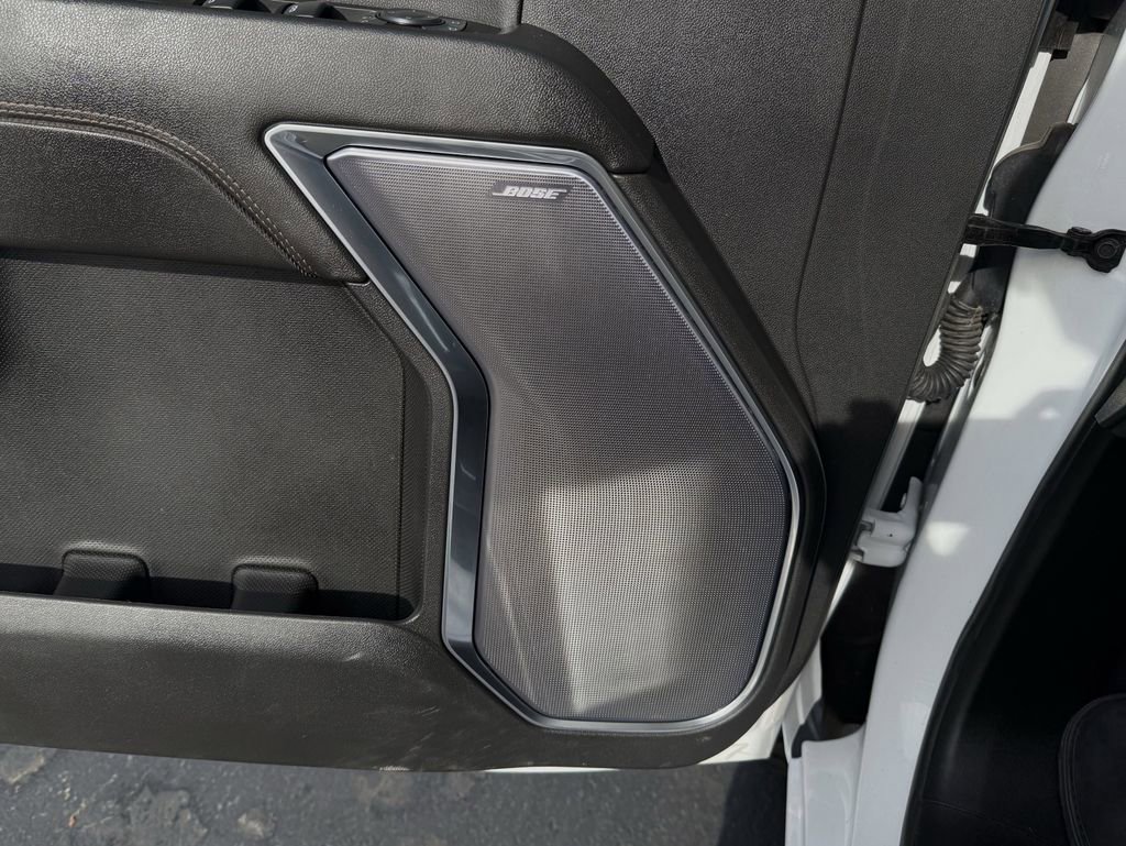 Used 2024 Chevrolet Silverado 3500 High Country w/ Technology Package image 16