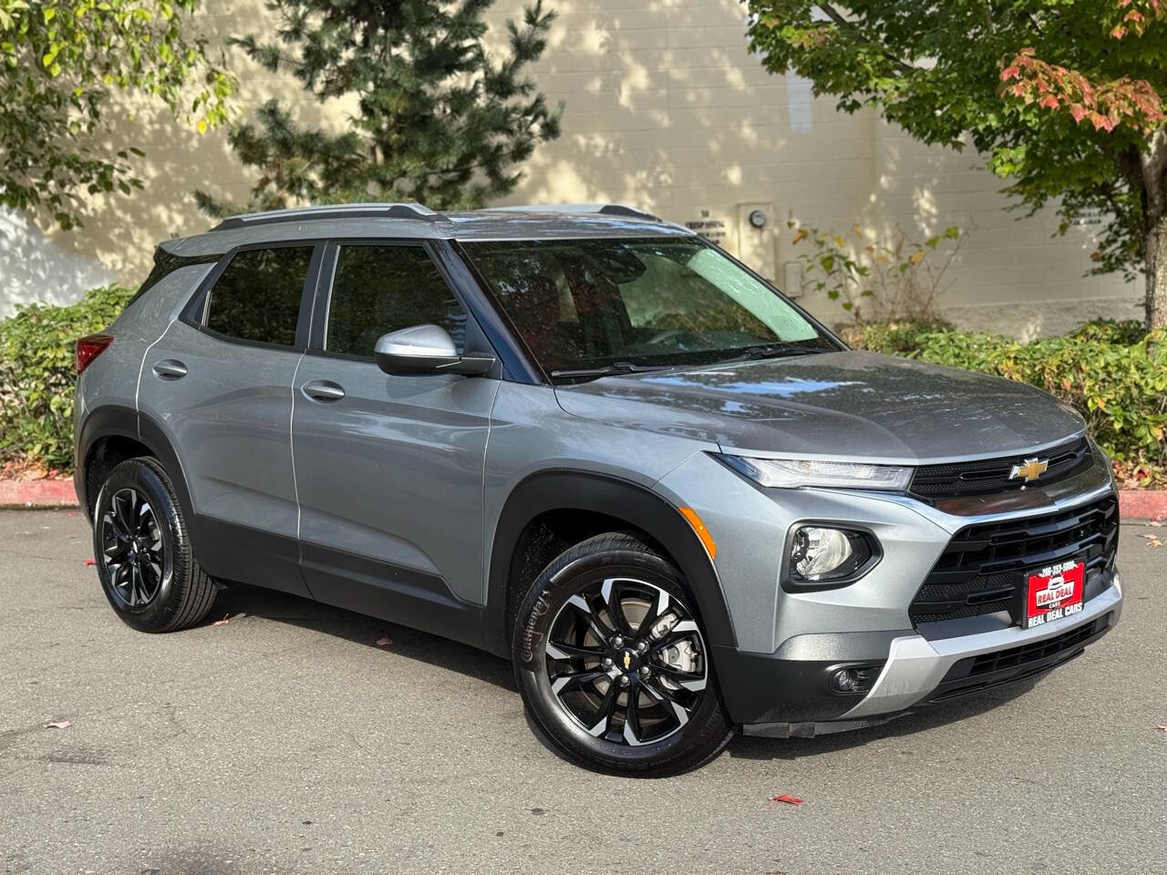 Used 2023 Chevrolet TrailBlazer LT image 3