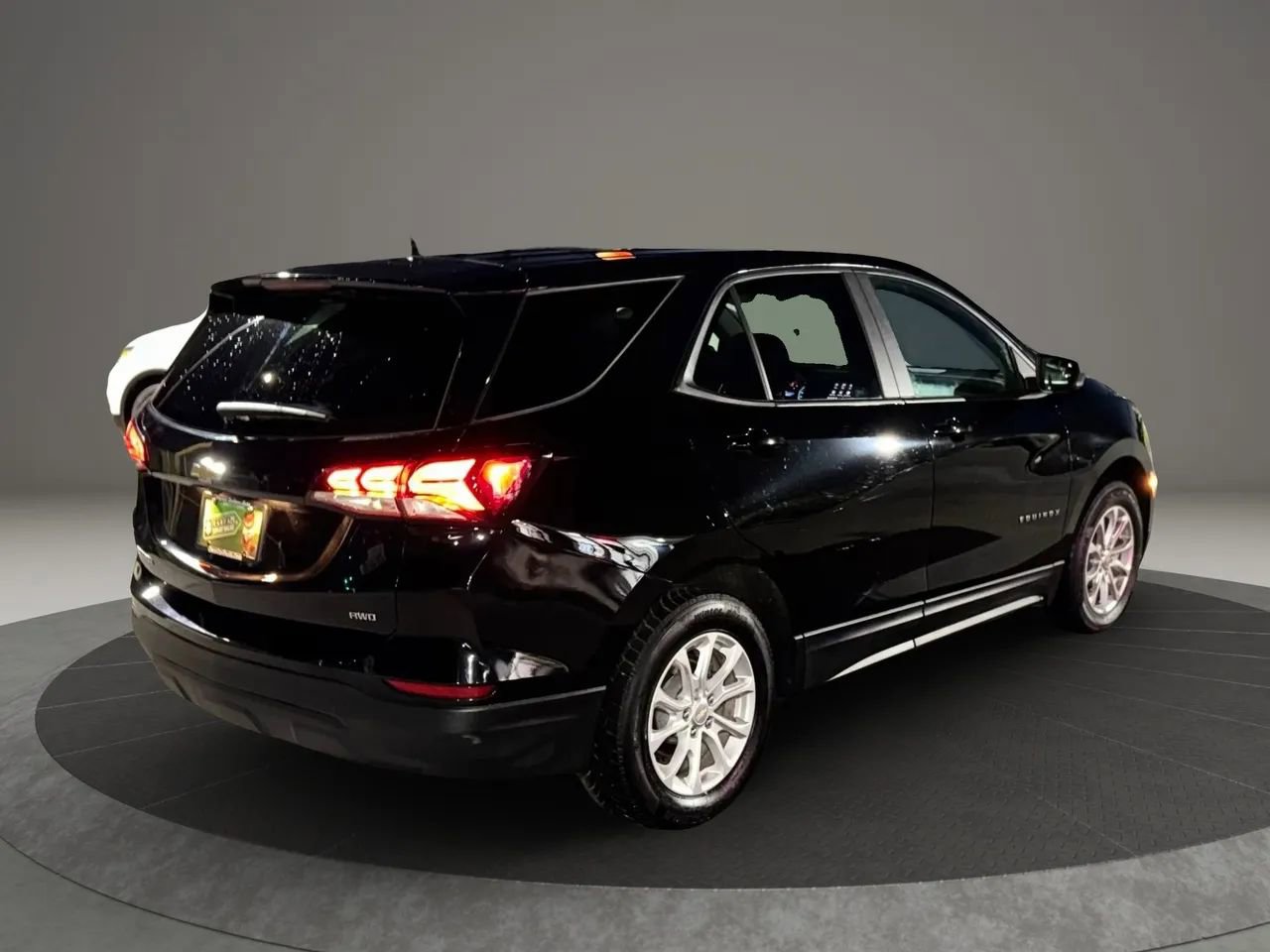 Used 2022 Chevrolet Equinox LS w/ LS Convenience Package image 11