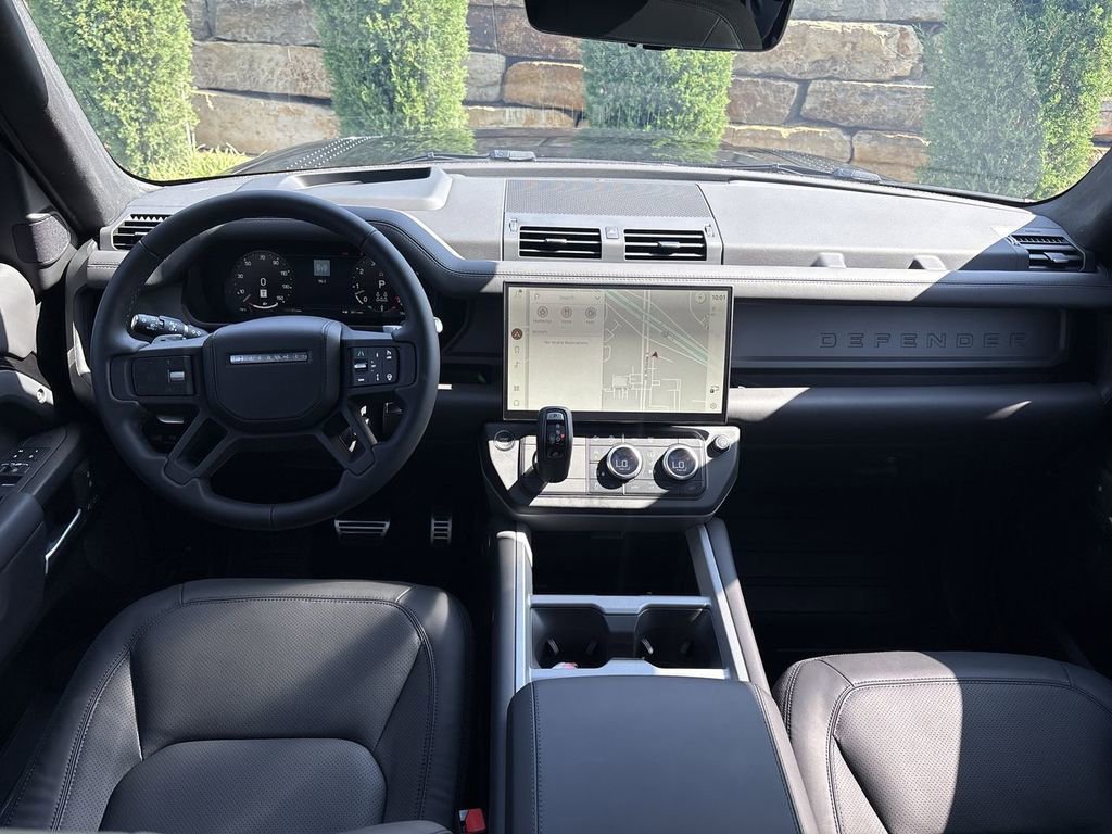 New 2026 Land Rover Defender 130 V8 AWD/4WD image 12