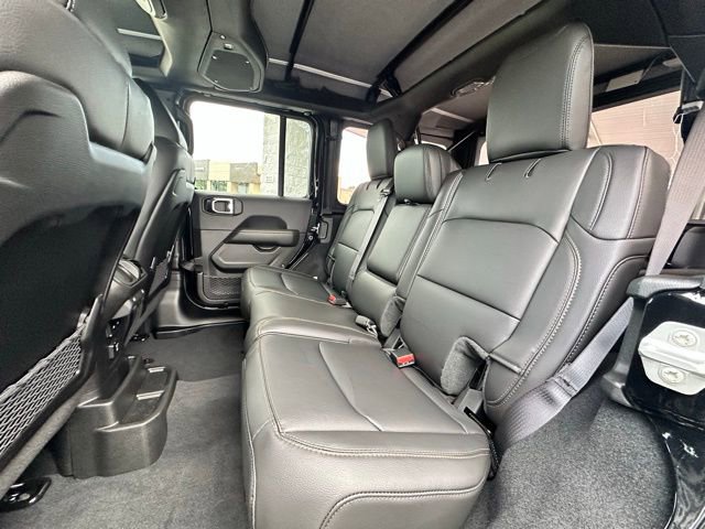 New 2025 Jeep Wrangler Sahara AWD/4WD image 23