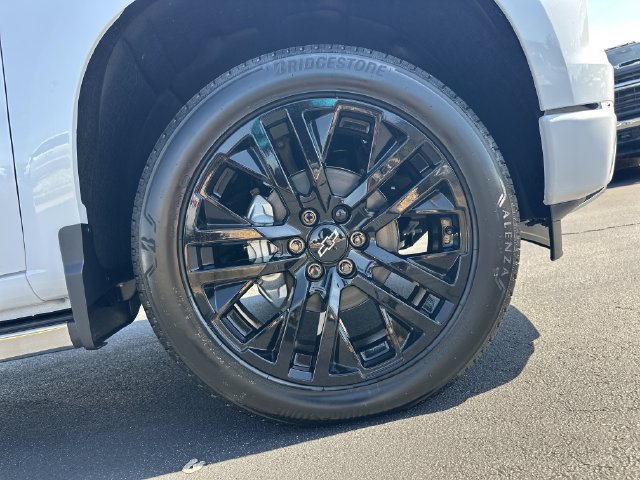 New 2026 Chevrolet Silverado 1500 High Country AWD/4WD image 12