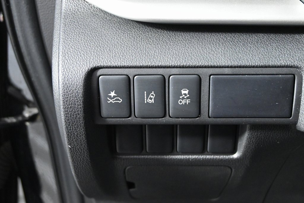 Used 2022 Mitsubishi Eclipse Cross ES image 23