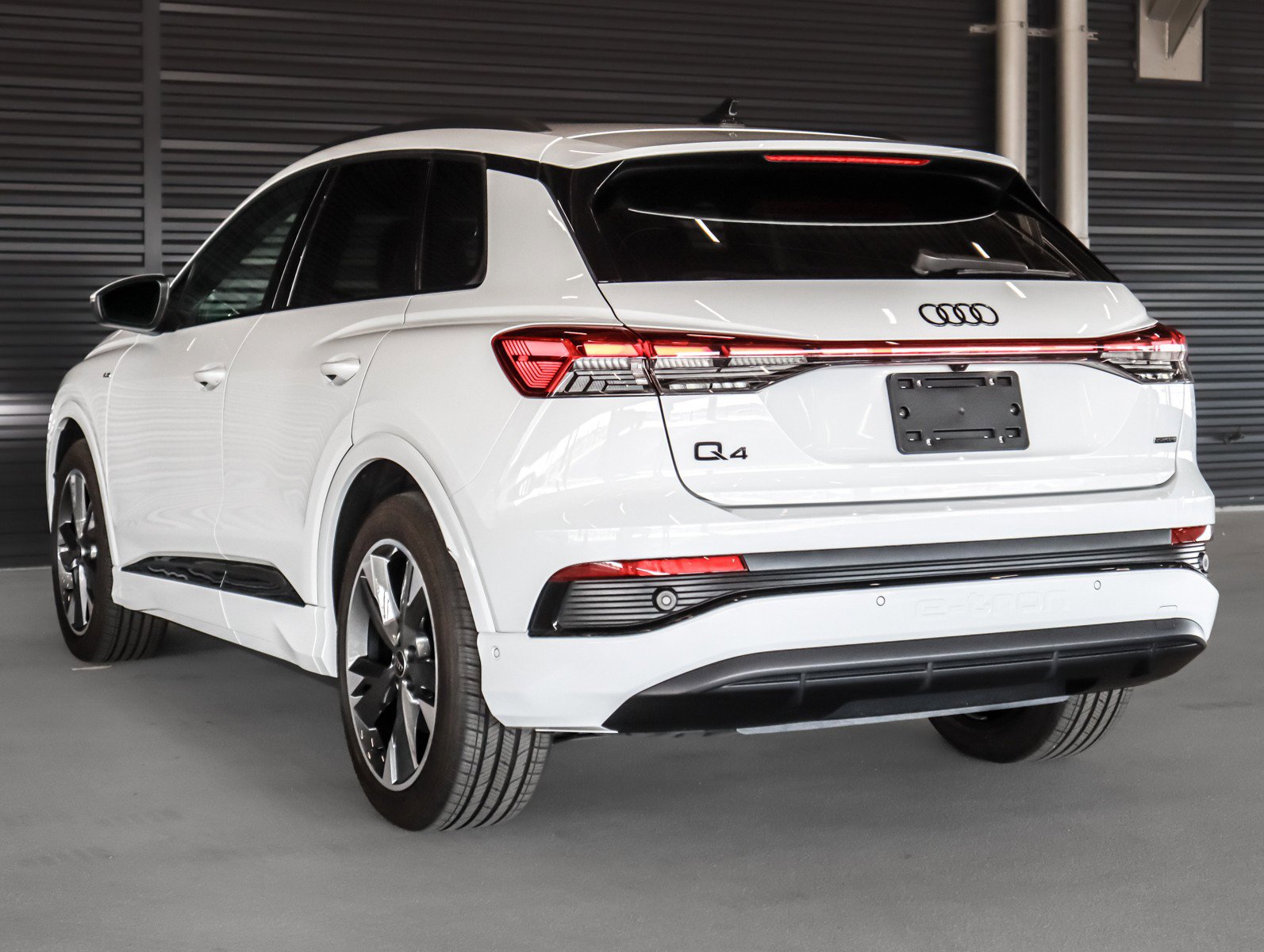 Certified 2024 Audi Q4 e-tron Premium Plus image 2