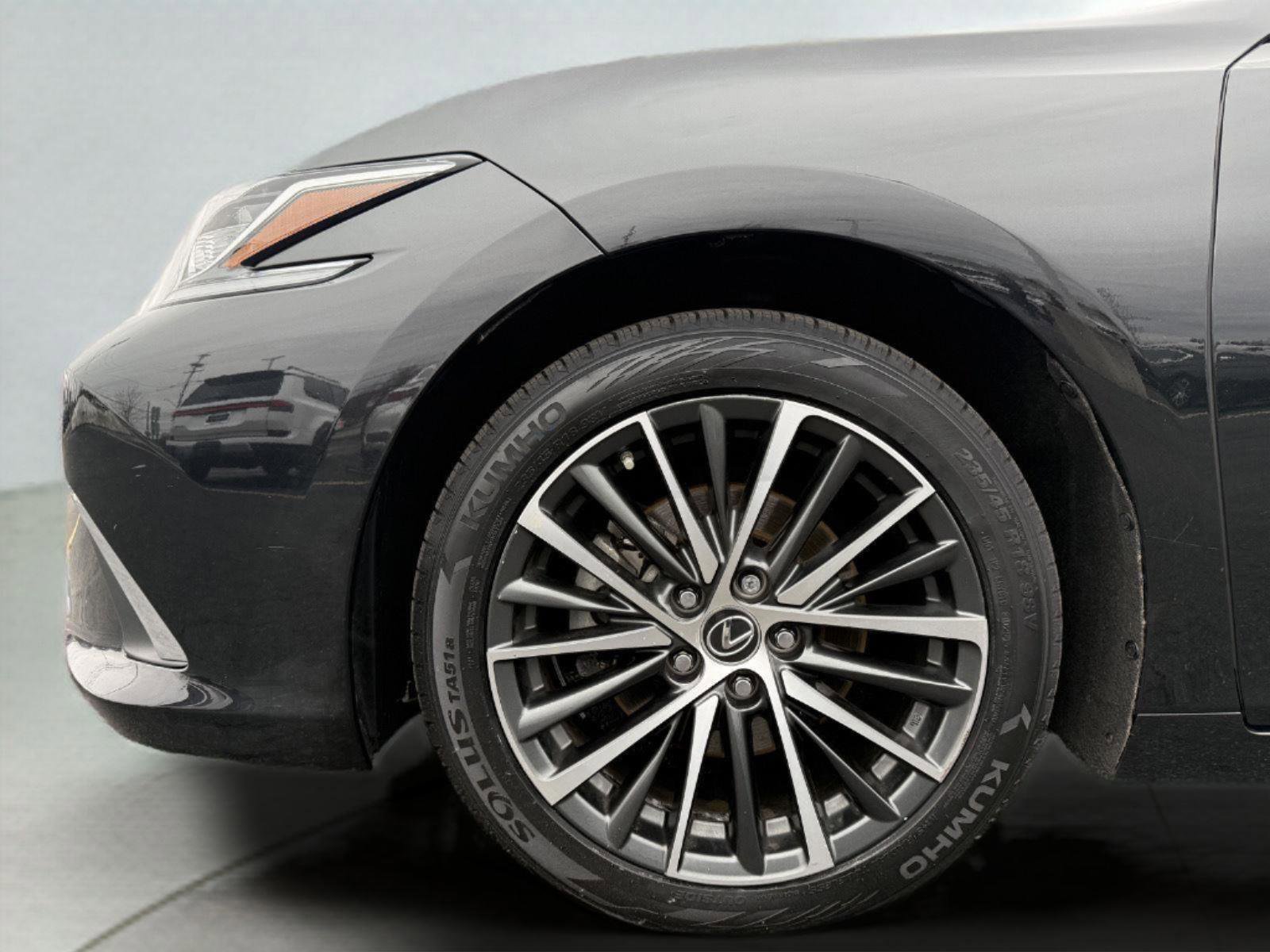 Used 2023 Lexus ES 350 w/ Premium Package image 8