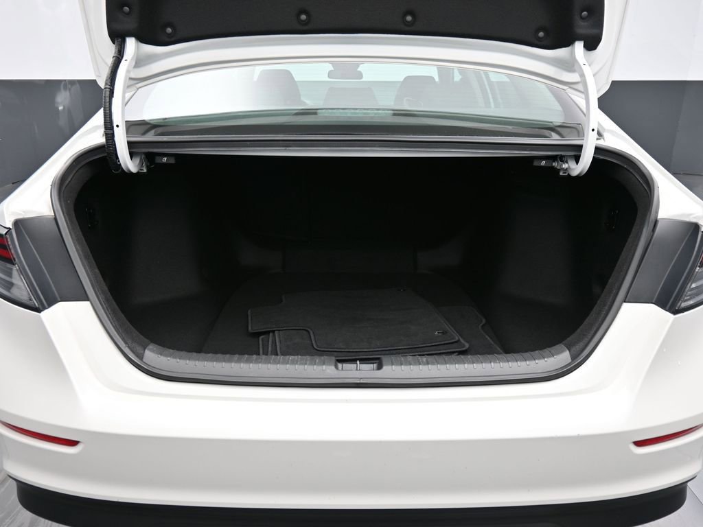 Certified 2024 Honda Accord EX image 35