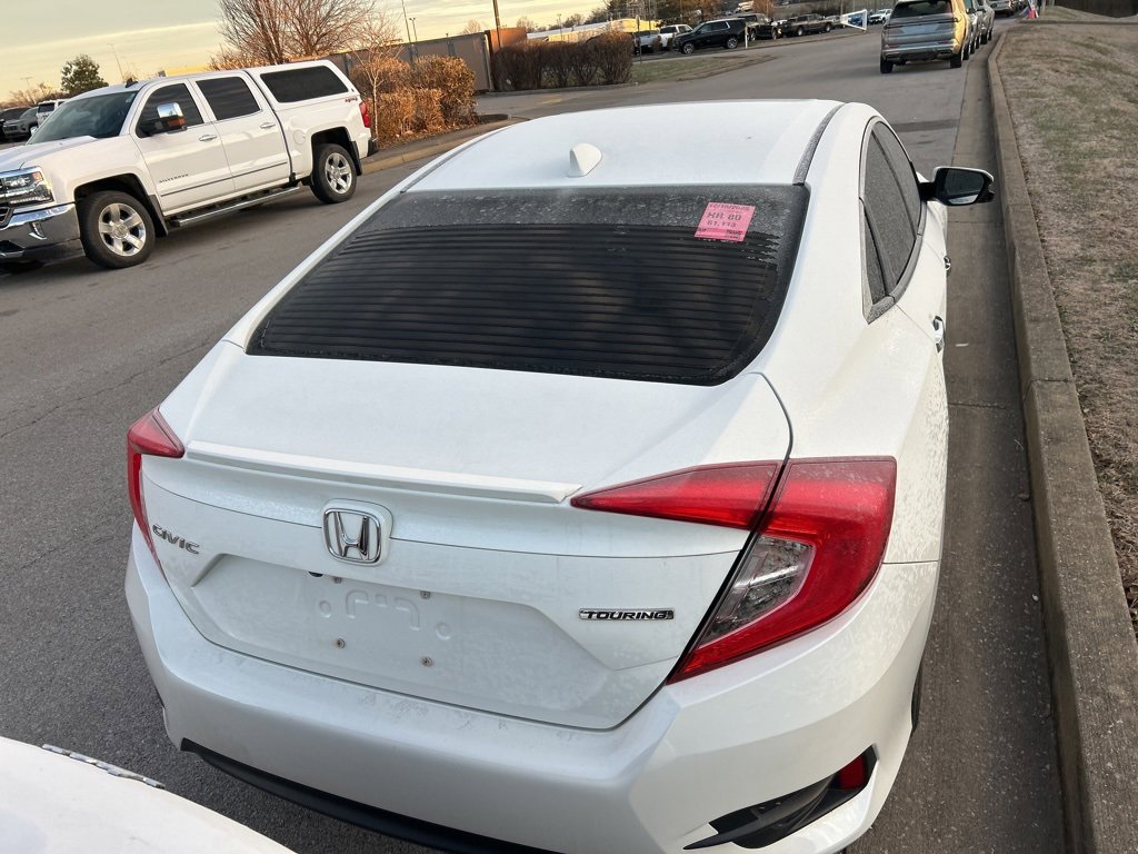 Used 2018 Honda Civic Touring image 5