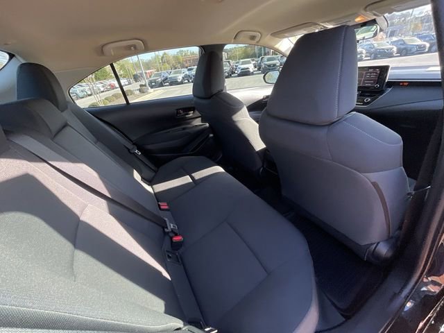 Used 2022 Toyota Corolla LE image 21