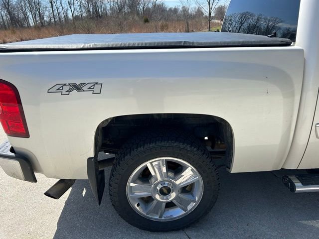 Used 2013 Chevrolet Silverado 1500 LTZ w/ LTZ White Diamond Edition image 6