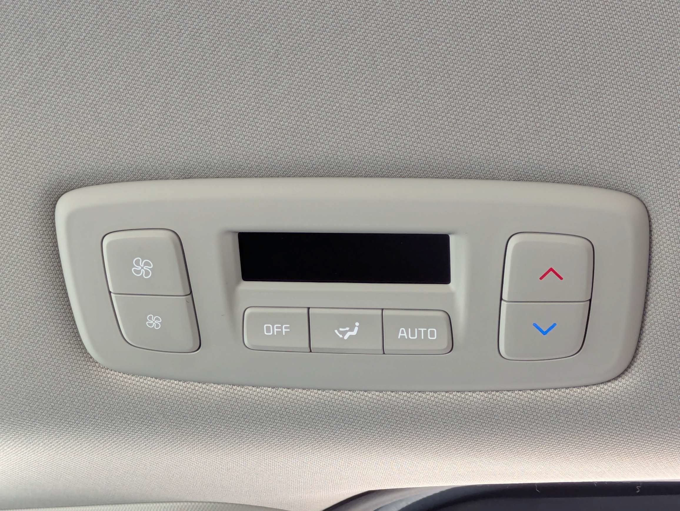 Certified 2024 Kia Carnival EX FWD image 23