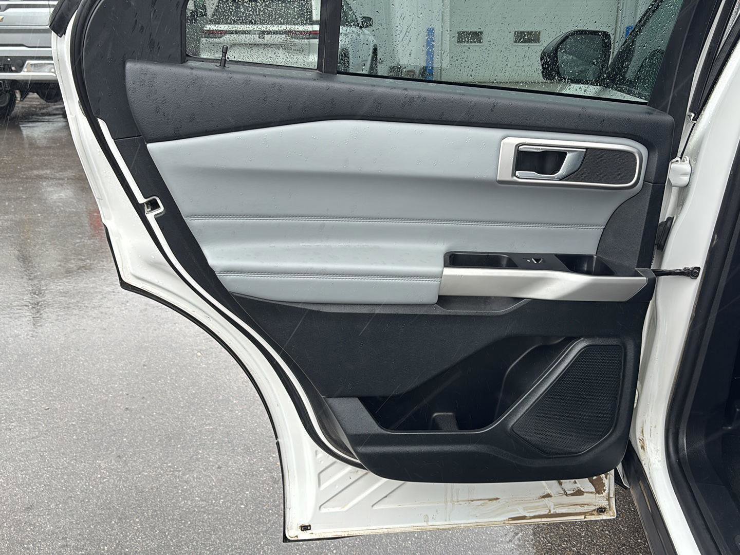 Used 2023 Ford Explorer XLT w/ Equipment Group 202A image 16