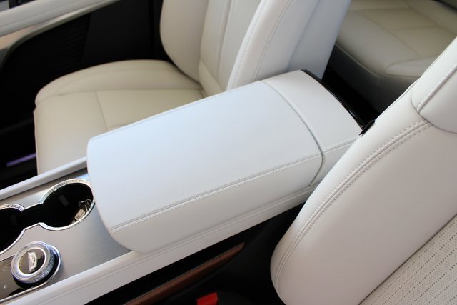 New 2026 Cadillac Vistiq Sport image 33