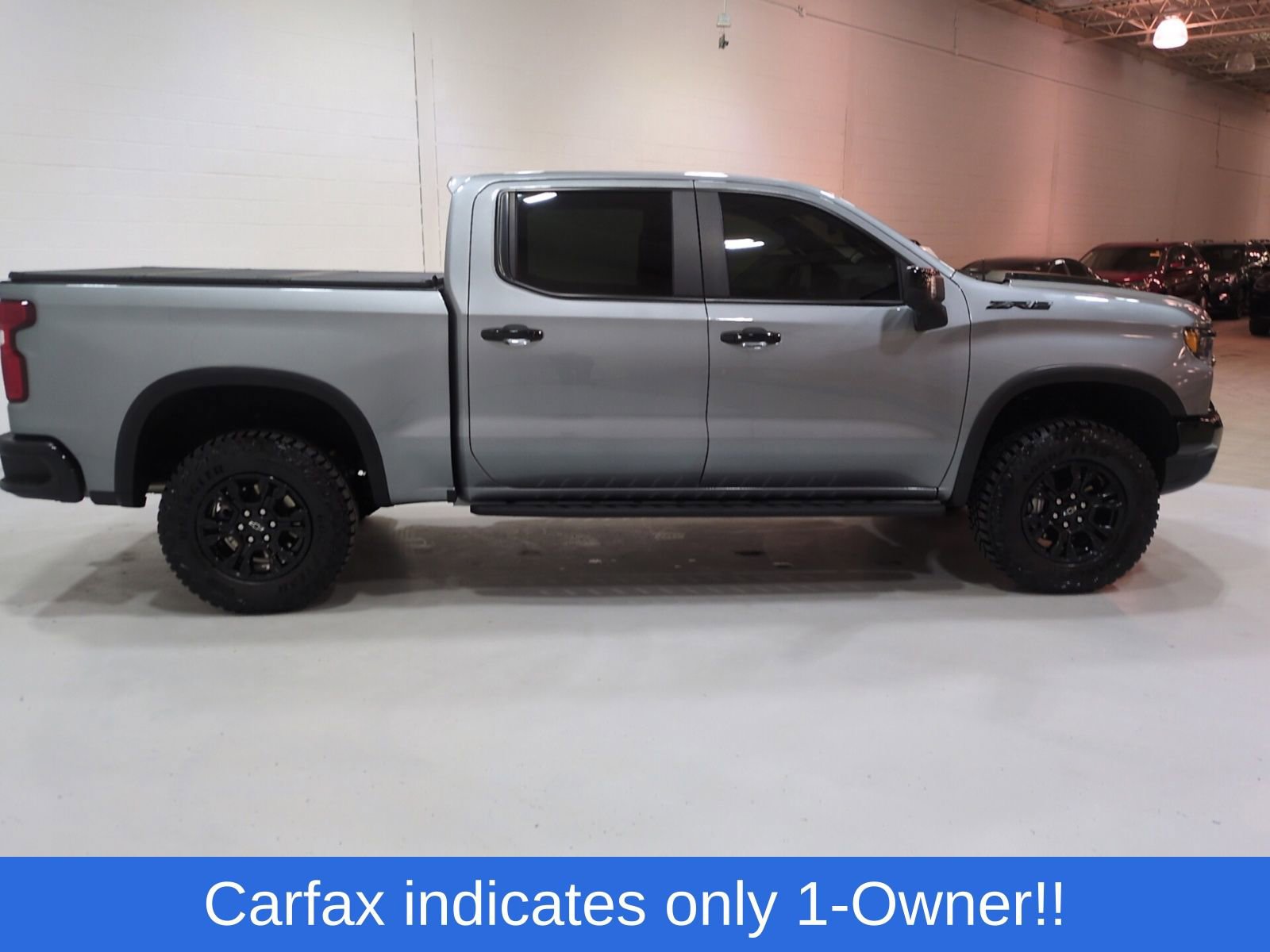 Used 2023 Chevrolet Silverado 1500 ZR2 w/ Technology Package AWD/4WD image 2