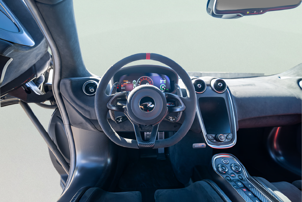Used 2020 McLaren 620R RWD image 35