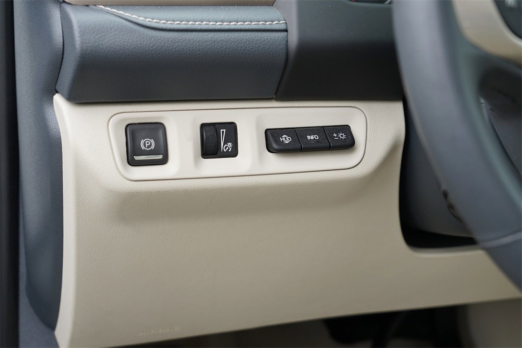 Used 2023 GMC Acadia Denali w/ Denali Ultimate Package image 20