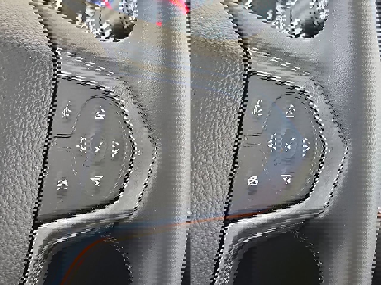 Certified 2023 Chevrolet Traverse Premier w/ Redline Edition image 24