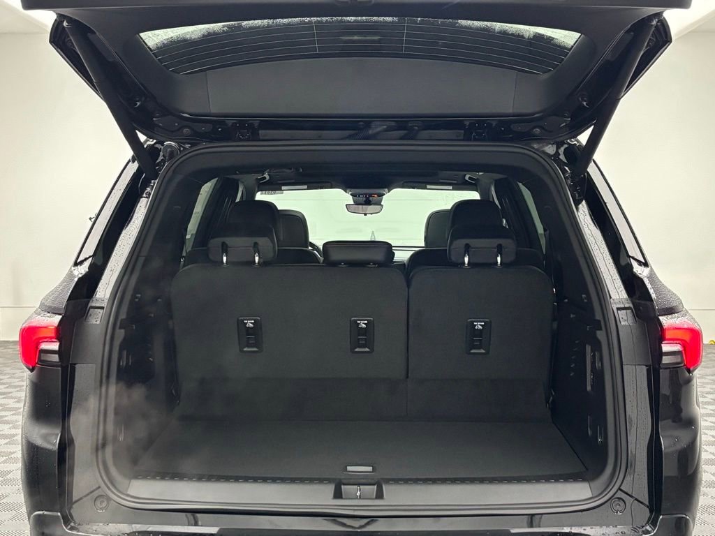 New 2026 Buick Enclave Avenir w/ Super Cruise Package image 13