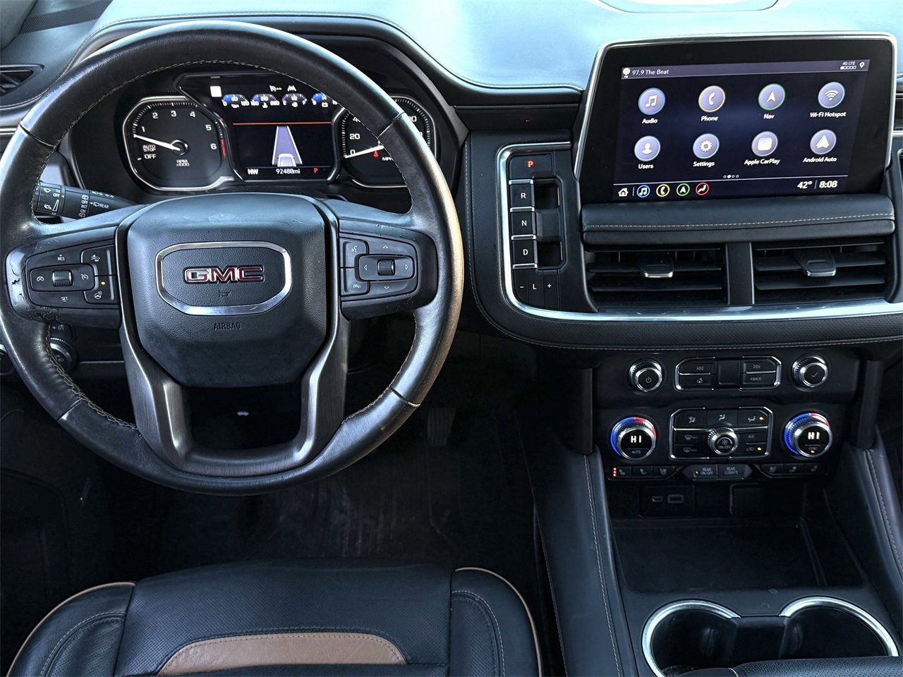 Used 2021 GMC Yukon AT4 w/ AT4 Premium Package image 11