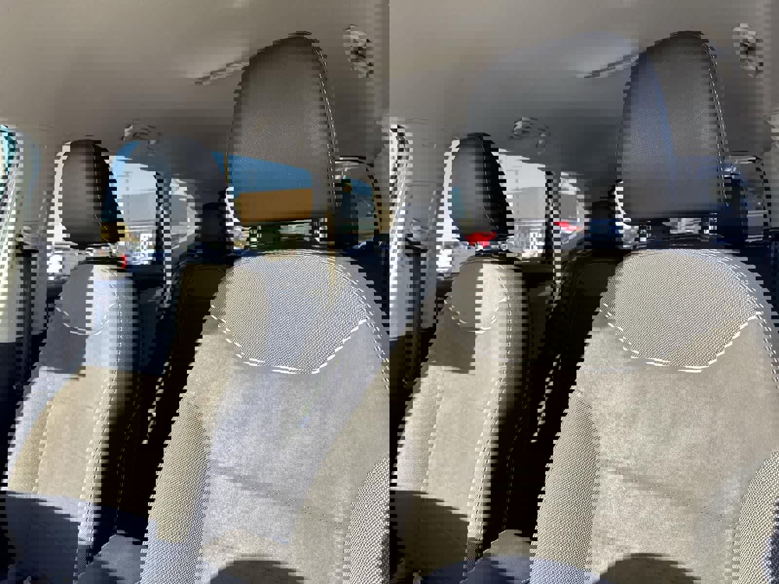 Used 2024 Volkswagen Taos SE image 15