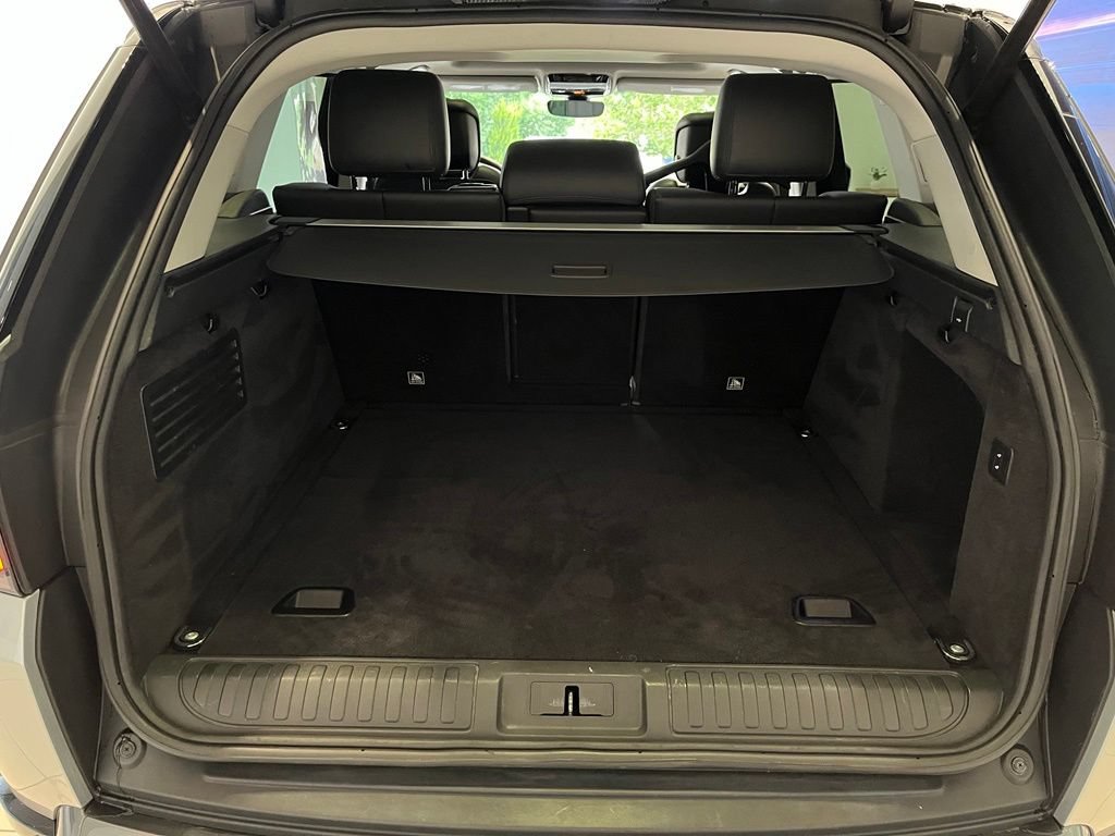 Used 2019 Land Rover Range Rover Sport HSE AWD/4WD image 25
