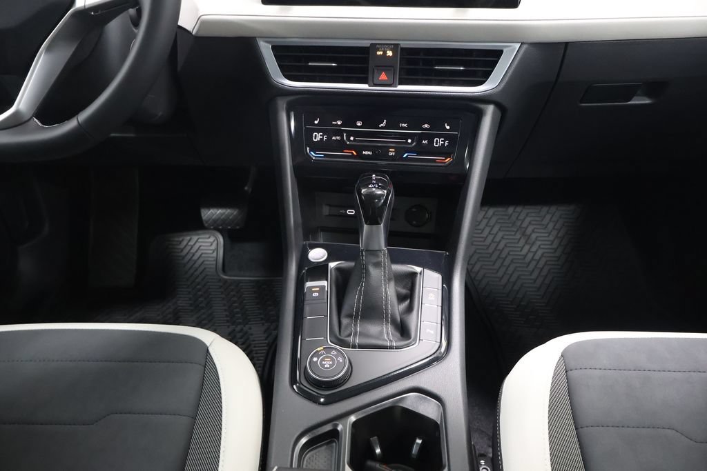 New 2026 Volkswagen Taos SE AWD/4WD image 20