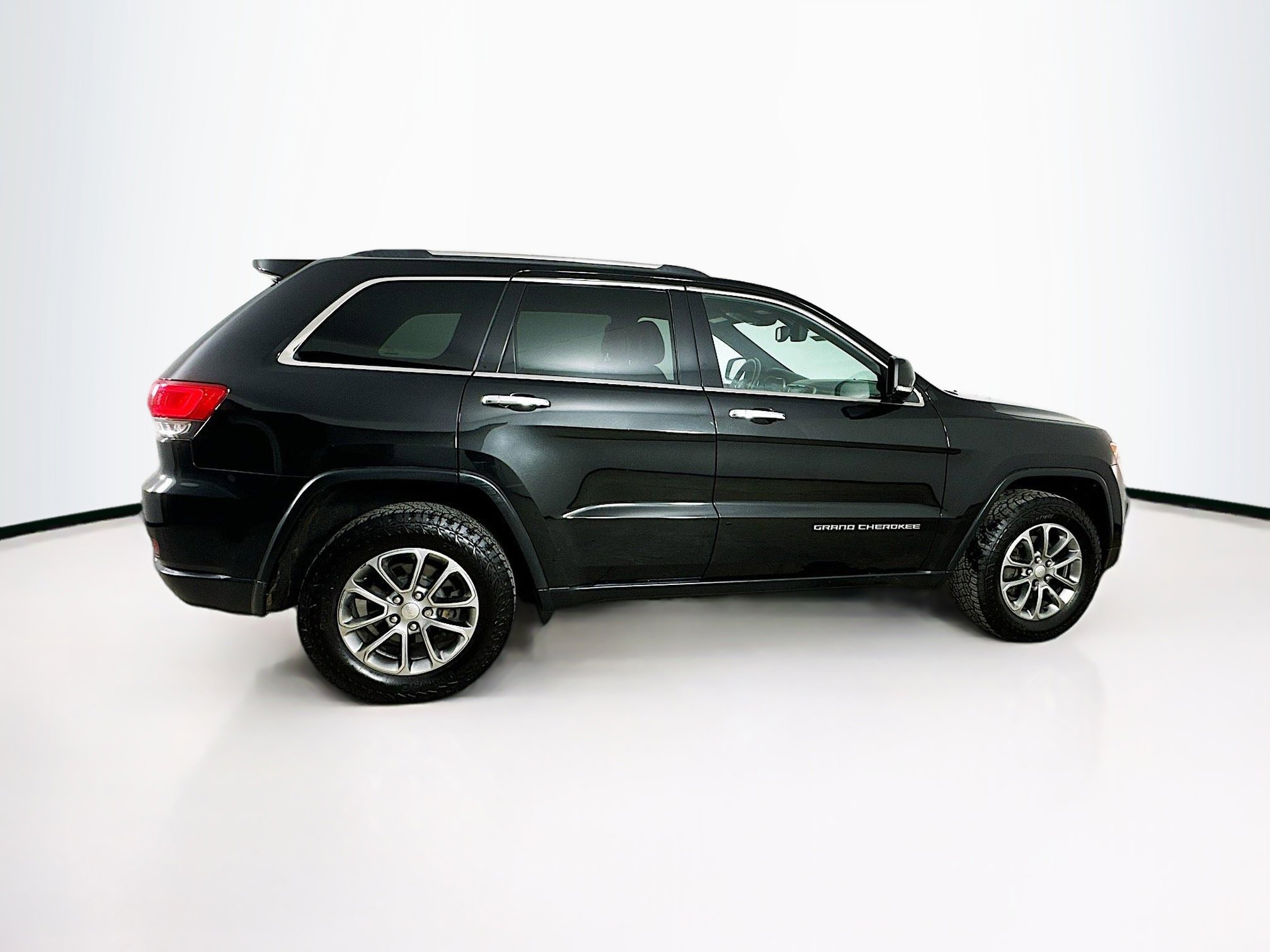 Used 2014 Jeep Grand Cherokee Limited image 39