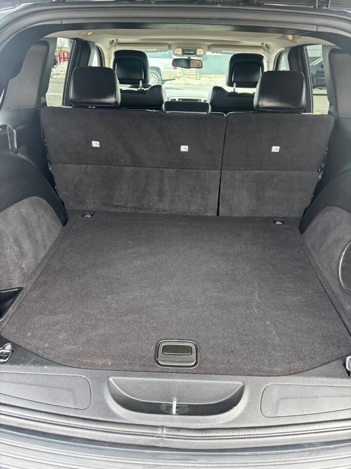 Used 2012 Jeep Grand Cherokee Laredo image 15